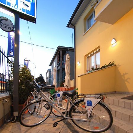 Adelphi Room & Breakfast 페라라 외부 사진